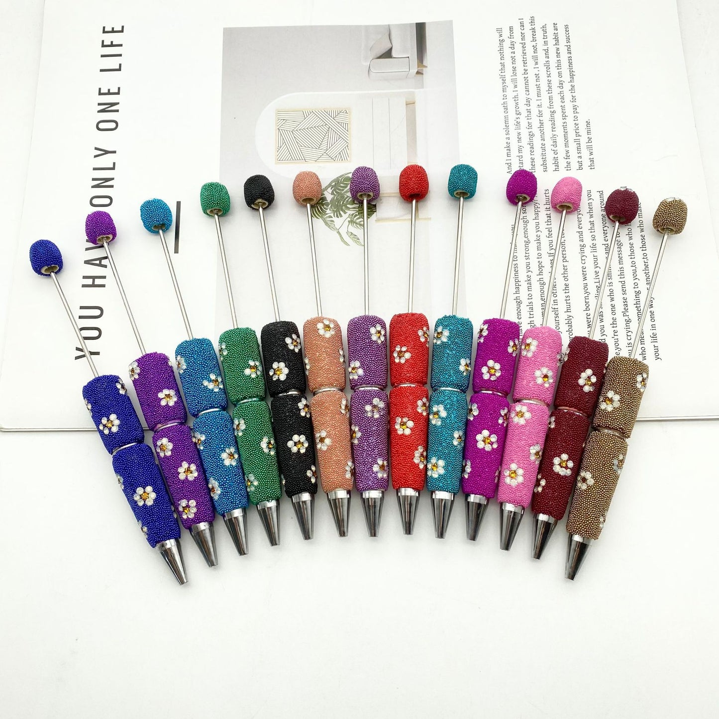 Daisy-patterned Beadble Pen