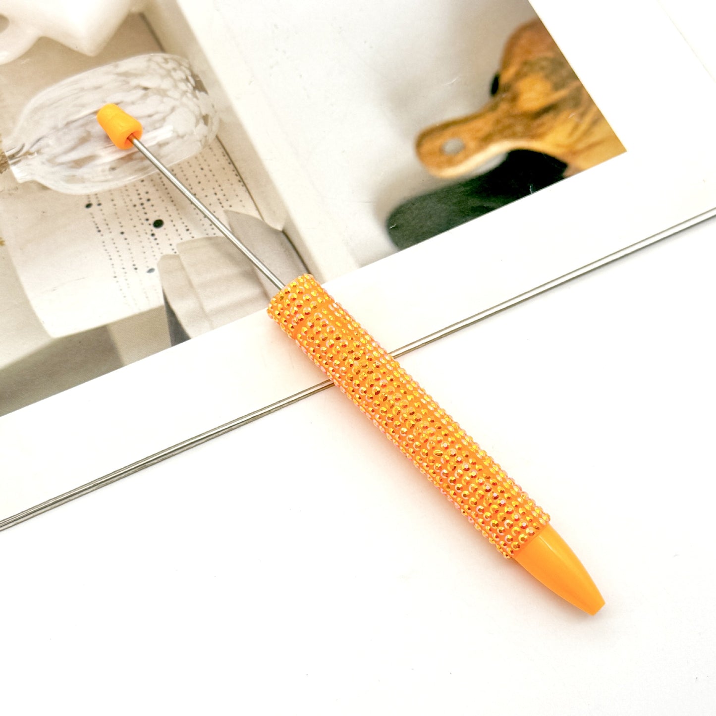 Pastel-colored Diamond-studded Beadble Pen